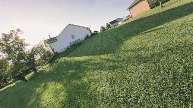 12021 E Laguna Ct, Wichita, KS 67207