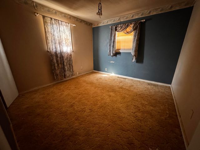 2911 Faulkner Street, Plainview, TX 79072