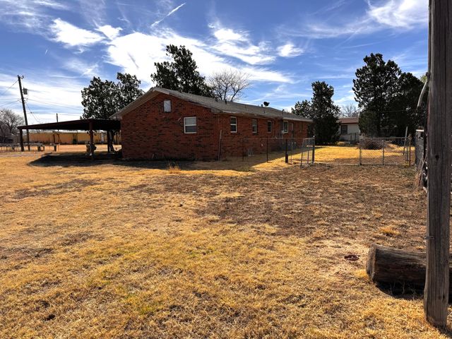 2911 Faulkner Street, Plainview, TX 79072