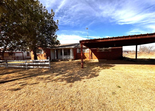 2911 Faulkner Street, Plainview, TX 79072