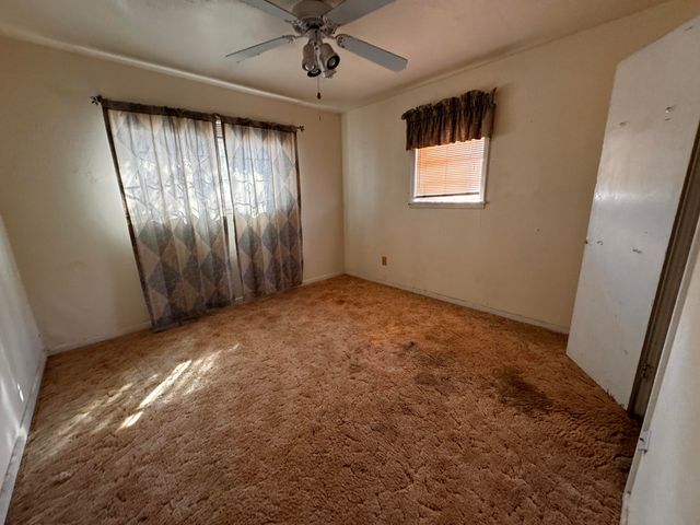 2911 Faulkner Street, Plainview, TX 79072