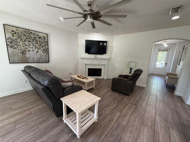 5304 NW 82ND AVENUE, Gainesville, FL 32653