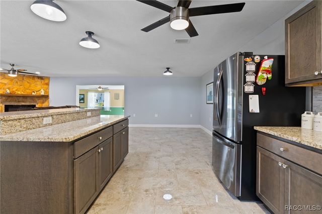 965 N Appalachian Terrace, Crystal River, FL 34429