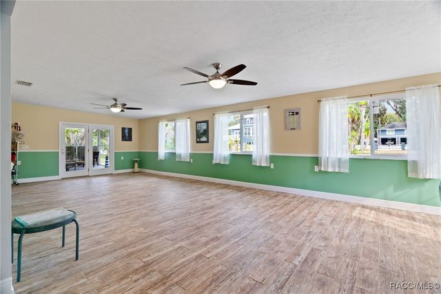 965 N Appalachian Terrace, Crystal River, FL 34429