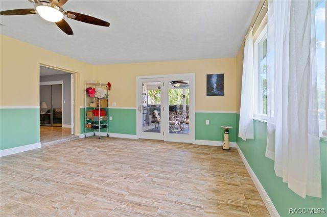 965 N Appalachian Terrace, Crystal River, FL 34429