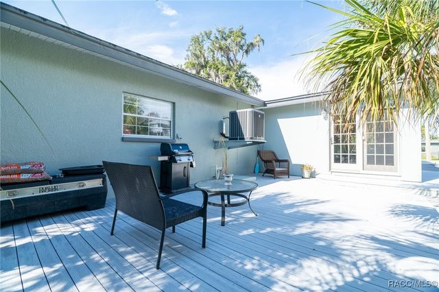 965 N Appalachian Terrace, Crystal River, FL 34429