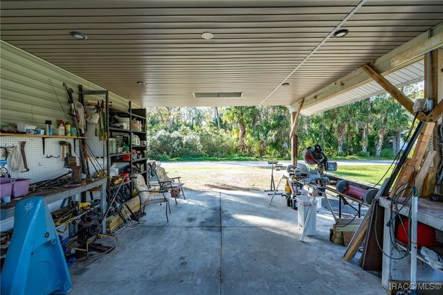 965 N Appalachian Terrace, Crystal River, FL 34429