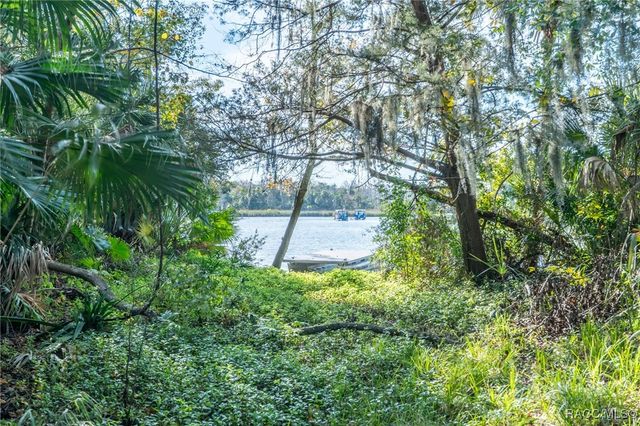 965 N Appalachian Terrace, Crystal River, FL 34429