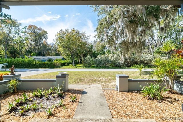 965 N Appalachian Terrace, Crystal River, FL 34429