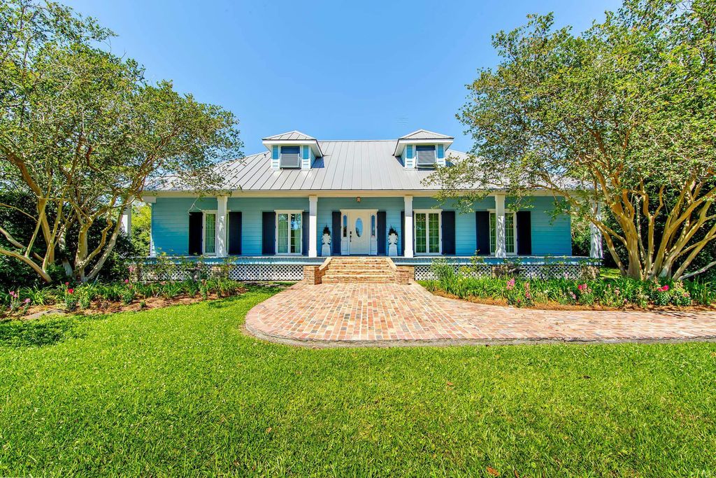 141 Industrial Park Rd, Larose, LA 70373