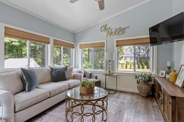 95 Prescott St, Rutland, MA 01543