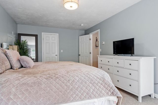 95 Prescott St, Rutland, MA 01543