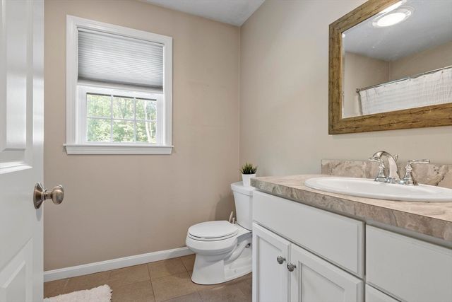 95 Prescott St, Rutland, MA 01543