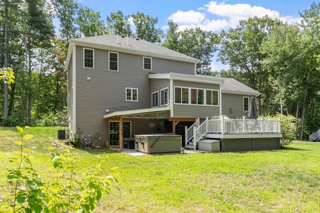 95 Prescott St, Rutland, MA 01543