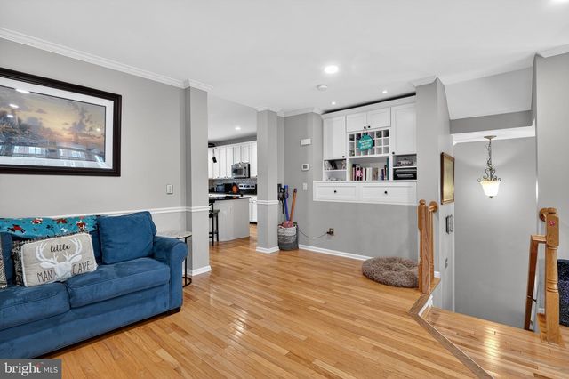 5153 BALLYCASTLE CIR, Alexandria, VA 22315