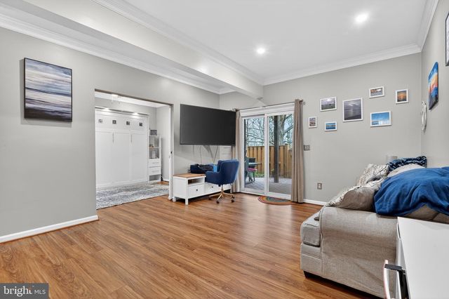 5153 BALLYCASTLE CIR, Alexandria, VA 22315