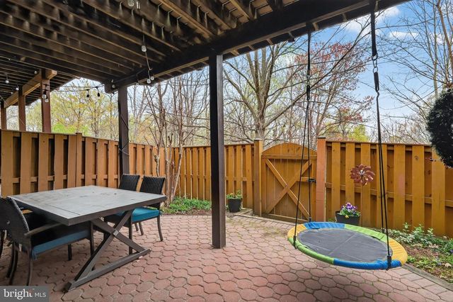 5153 BALLYCASTLE CIR, Alexandria, VA 22315