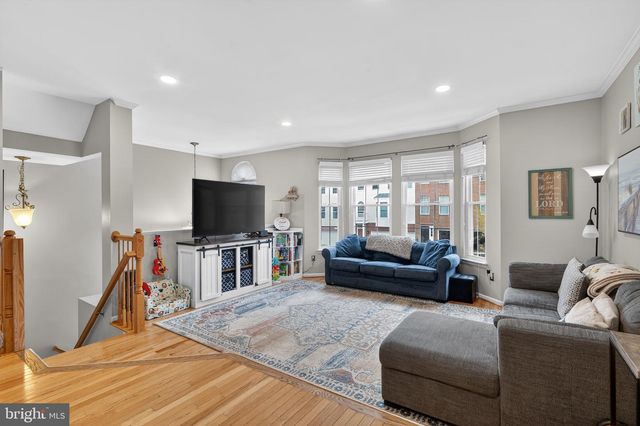 5153 BALLYCASTLE CIR, Alexandria, VA 22315