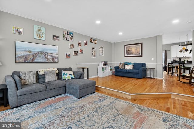 5153 BALLYCASTLE CIR, Alexandria, VA 22315