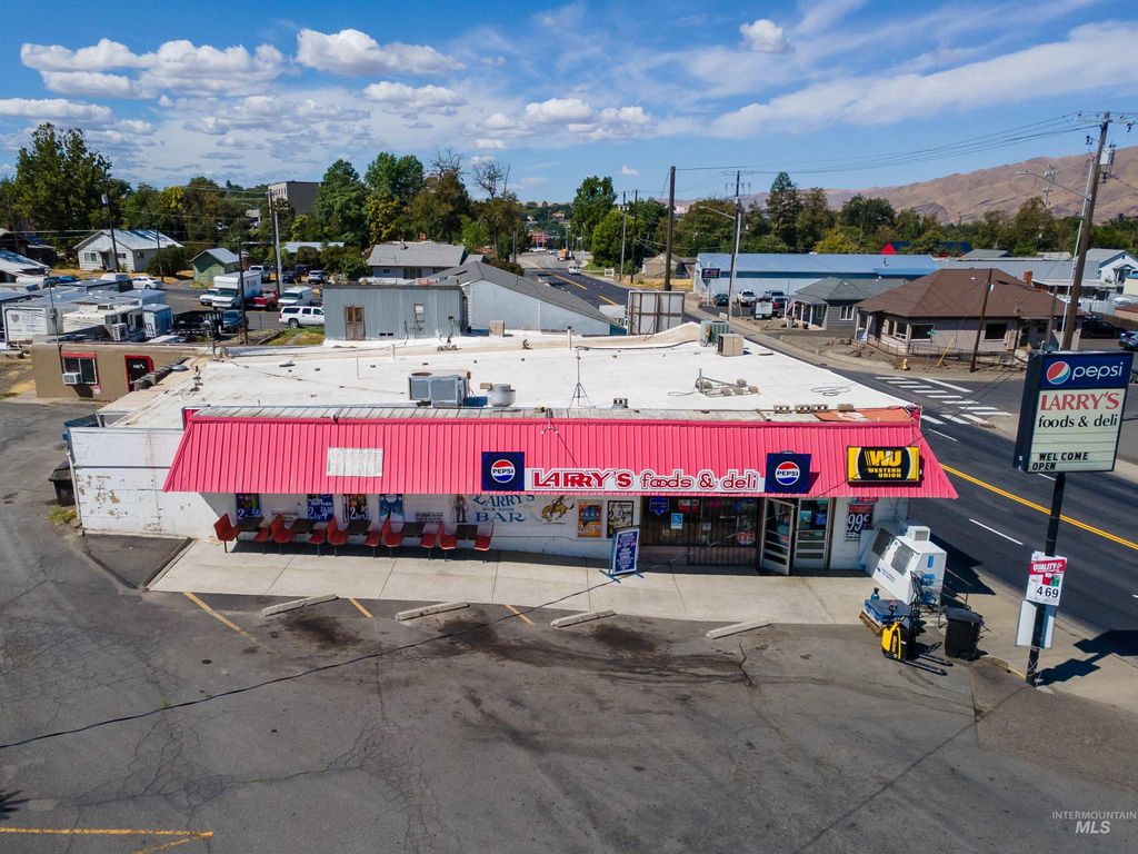 2414 E Main Street, Lewiston, ID 83501