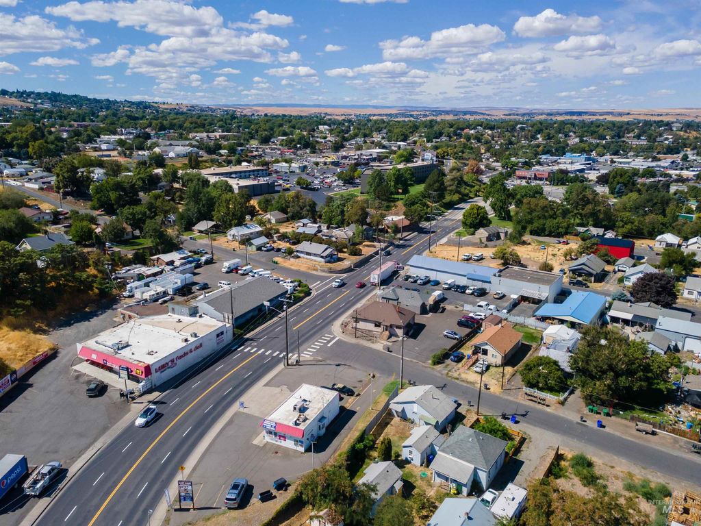 2414 E Main Street, Lewiston, ID 83501 photo 4