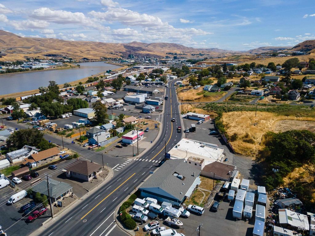 2414 E Main Street, Lewiston, ID 83501 photo 9