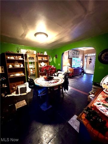 836 Main Street, Bridgeport, OH 43912