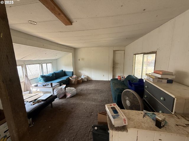 410 BIRCH St, Drain, OR 97435