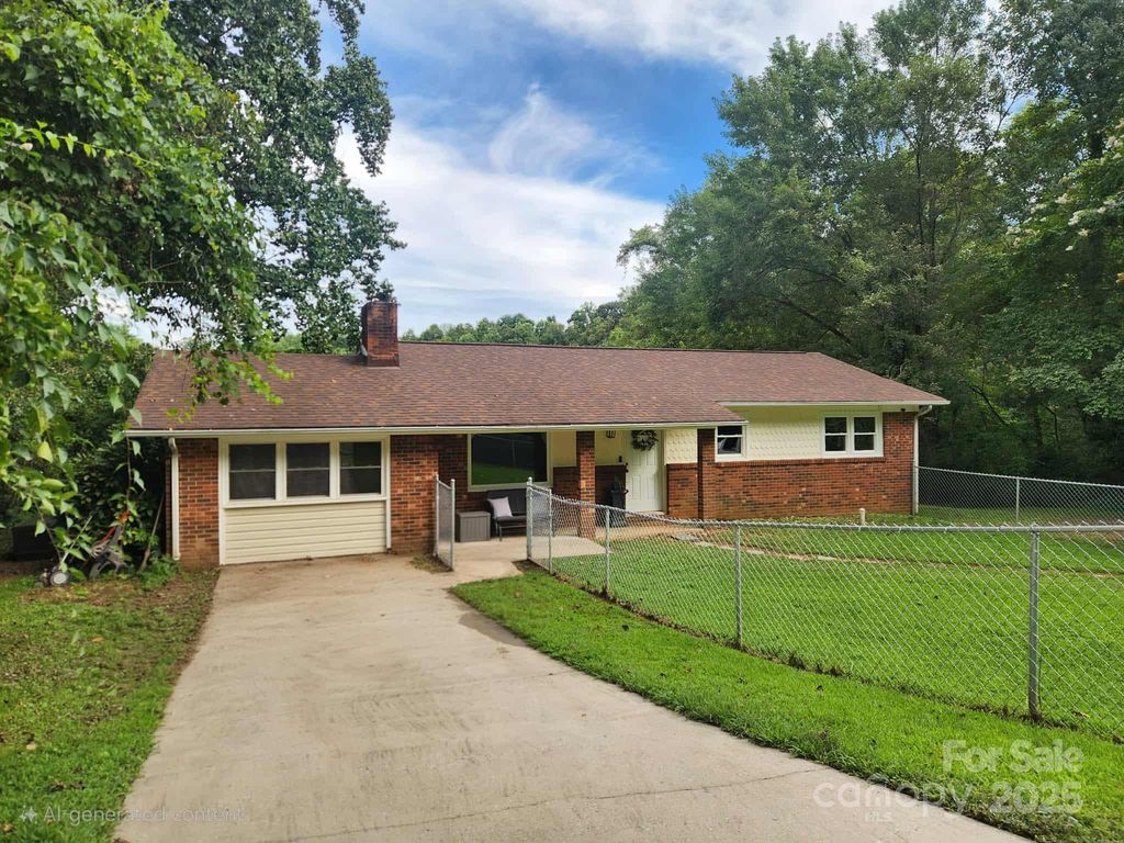 1309 Winfield Place SW, Lenoir, NC 28645