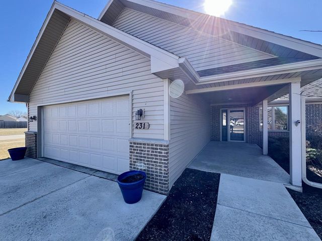 231 Windmill LANE, Walworth, WI 53184