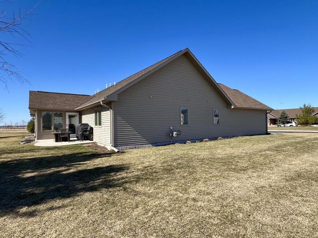 231 Windmill LANE, Walworth, WI 53184