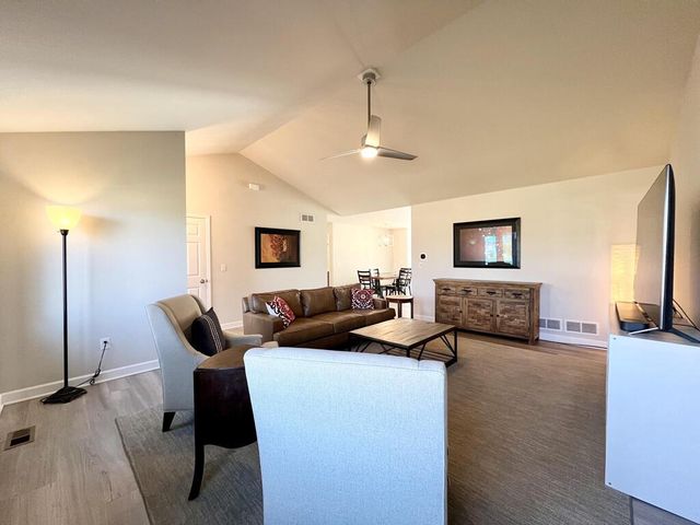 231 Windmill LANE, Walworth, WI 53184