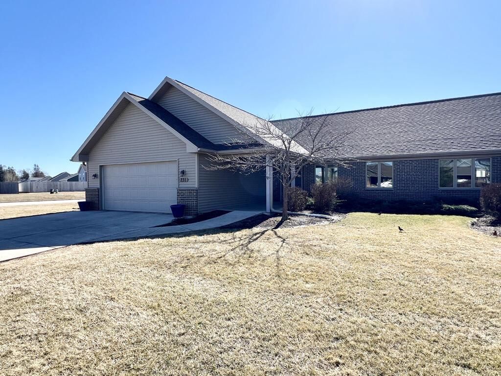 231 Windmill LANE, Walworth, WI 53184