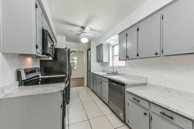 822 N Kaufman Drive, Deer Park, TX 77536