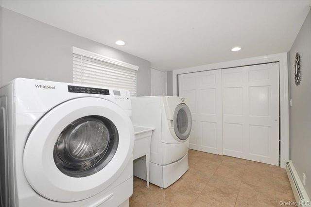 264 N Boston Avenue, Massapequa, NY 11758