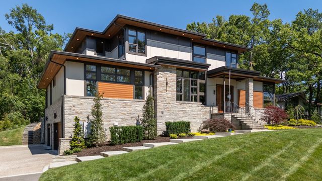 6449 Fleetwood Dr, Nashville, TN 37209