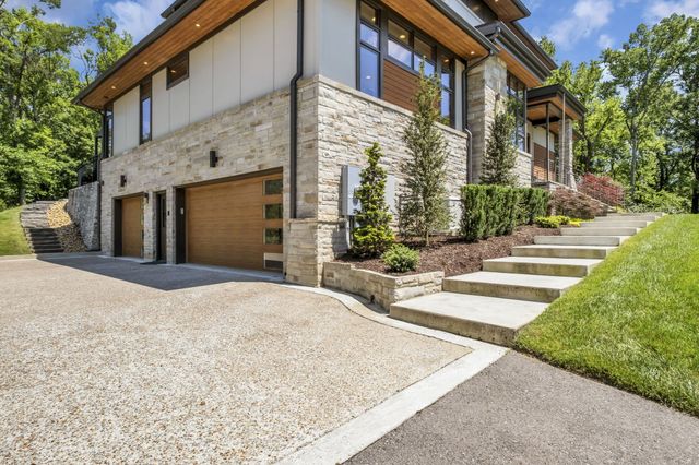 6449 Fleetwood Dr, Nashville, TN 37209