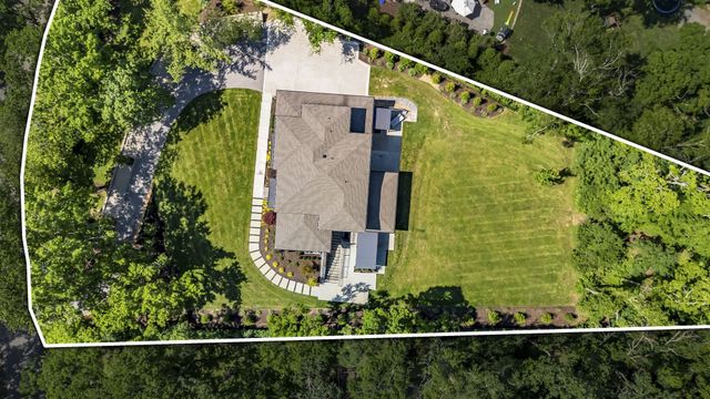 6449 Fleetwood Dr, Nashville, TN 37209