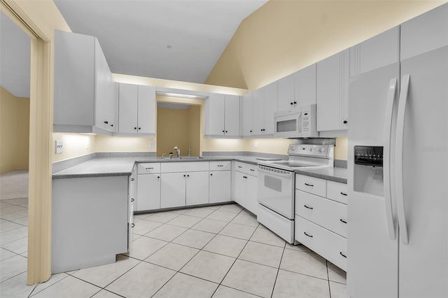 7935 WOODPOINTE COURT 21, Sarasota, FL 34238