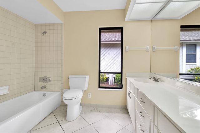 7935 WOODPOINTE COURT 21, Sarasota, FL 34238