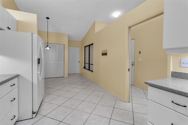 7935 WOODPOINTE COURT 21, Sarasota, FL 34238