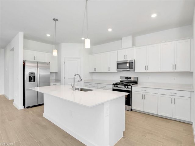 19097 Hinkley DR, Estero, FL 33928