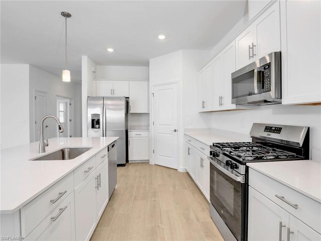 19097 Hinkley DR, Estero, FL 33928