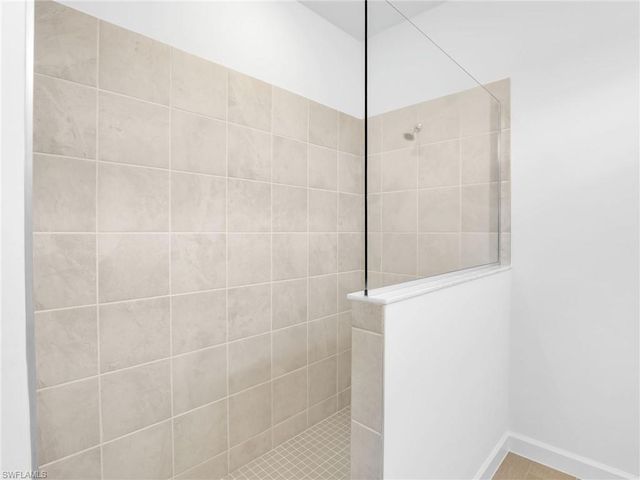 19097 Hinkley DR, Estero, FL 33928