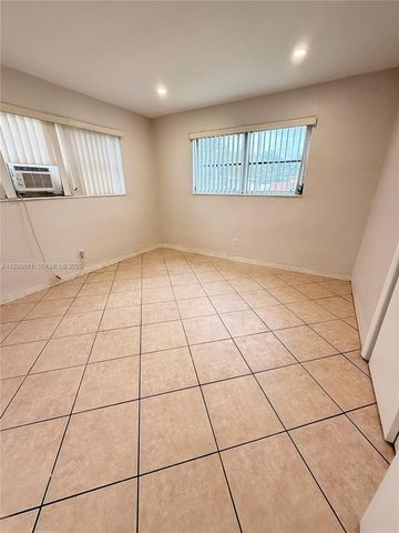 4851 SW 28th Ter 1, Dania Beach, FL 33312