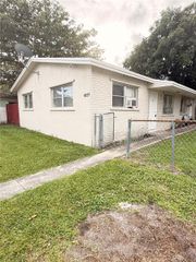 4851 SW 28th Ter 1, Dania Beach, FL 33312