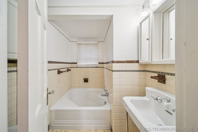 2429 E 22nd Place, Tulsa, OK 74114