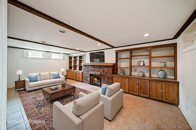 2429 E 22nd Place, Tulsa, OK 74114