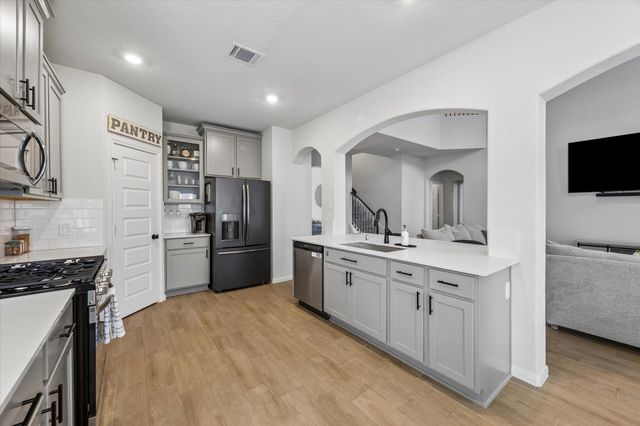 5332 Cascade Court, Alvin, TX 77511