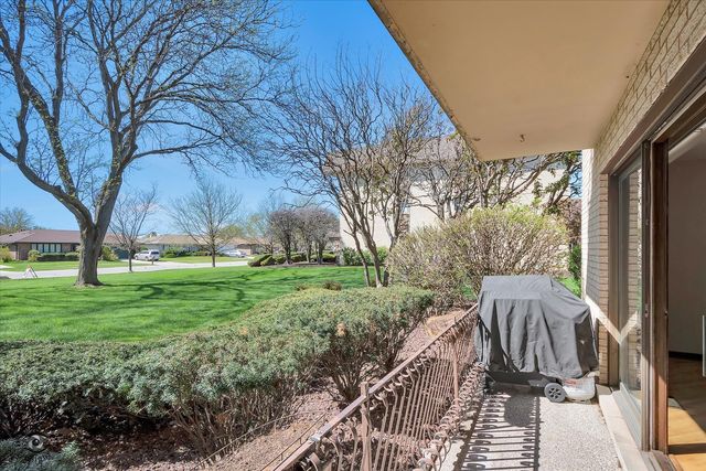 15249 Catalina Drive 1N, Orland Park, IL 60462
